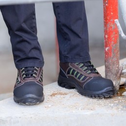 DANUBE S3 – Metal Free Safety Boots SRC